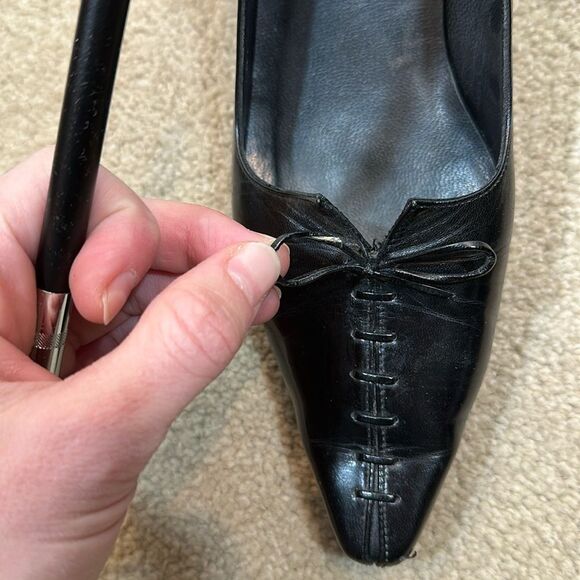 Stuart Weitzman Black Leather Kitten Heel Bow Vintage Pointed Toe Women 8.5B - Picture 12 of 12